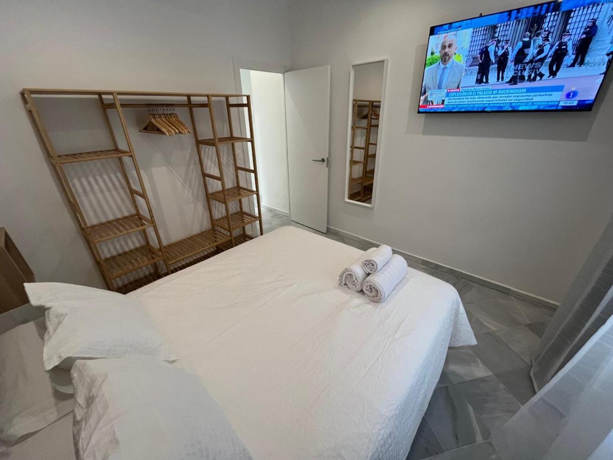 Monkeys Apartments Santa Clara Deluxe 세비야 외부 사진